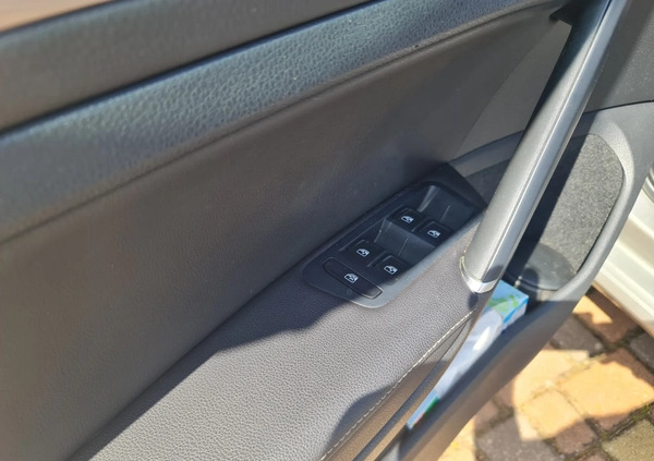 Volkswagen Golf cena 59900 przebieg: 87061, rok produkcji 2015 z Police małe 781